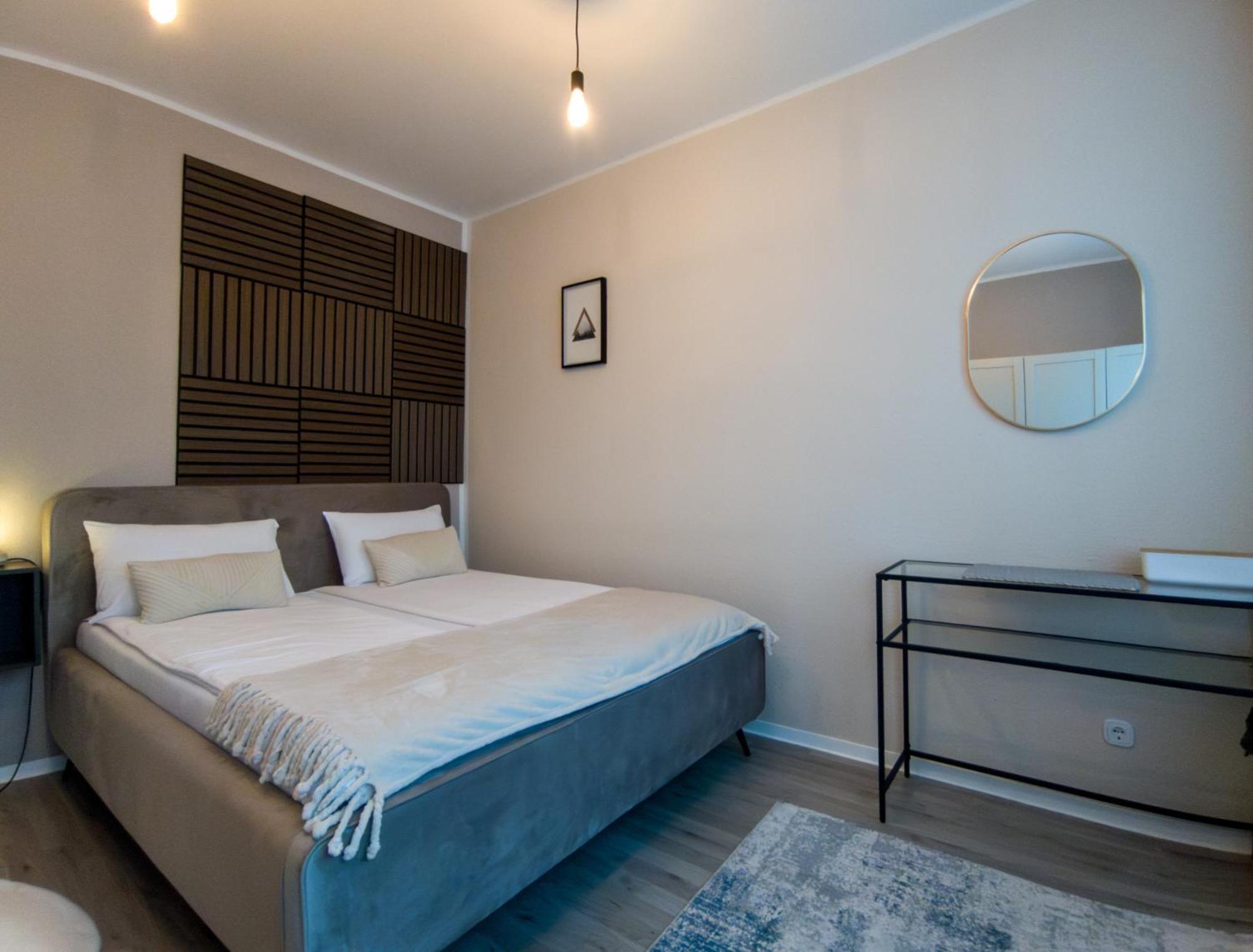 Queens Peak Apartments Cologne Exterior photo